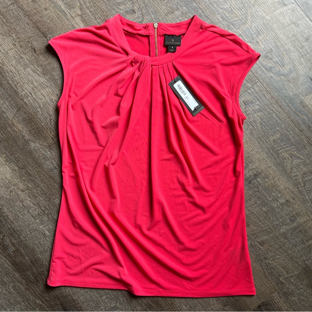 Worthington Red Sleeveless Shell w/ Zipper in Back - size Small